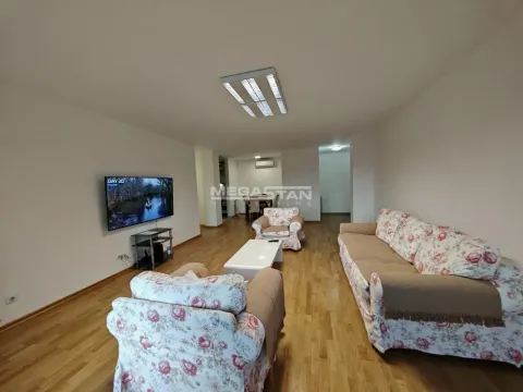 Izdavanje, trosoban stan, 88m², Neimar, Vračar Sve Podlokacije - image 4