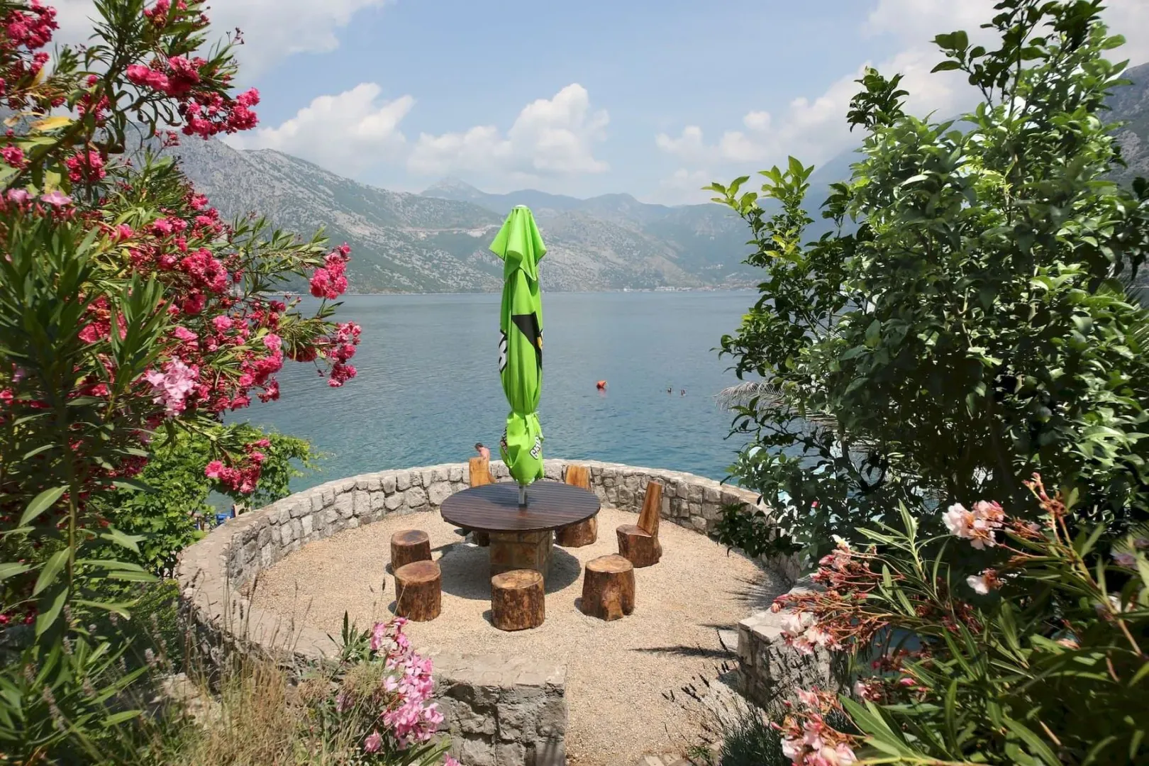 Prodaja, kuća, 235m², Kostanjica, Kotor