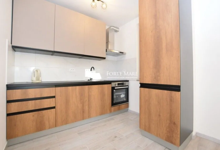 Prodaja, dvosoban stan, 85m², Đenovići, Herceg Novi