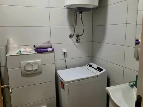 Izdavanje, jednosoban stan, 57m², Centar, Cetinje - image 7