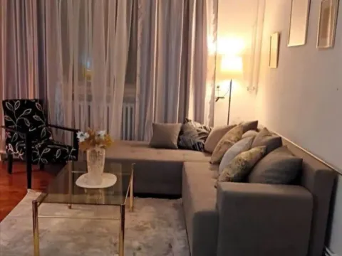 Prodaja, kuća, 402m², Zemun Kalvarija, Zemun Sve Podlokacije - image 4