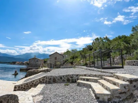 Sale, house, 517m², Kotor, Crna Gora - image 15