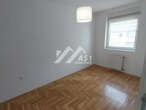 Izdavanje, četvorosoban stan, 70m², Podbara, Novi Sad Sve Podlokacije - image 7
