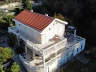 Izdavanje, kuća, 240m², Sveti Stefan, Budva - image 32