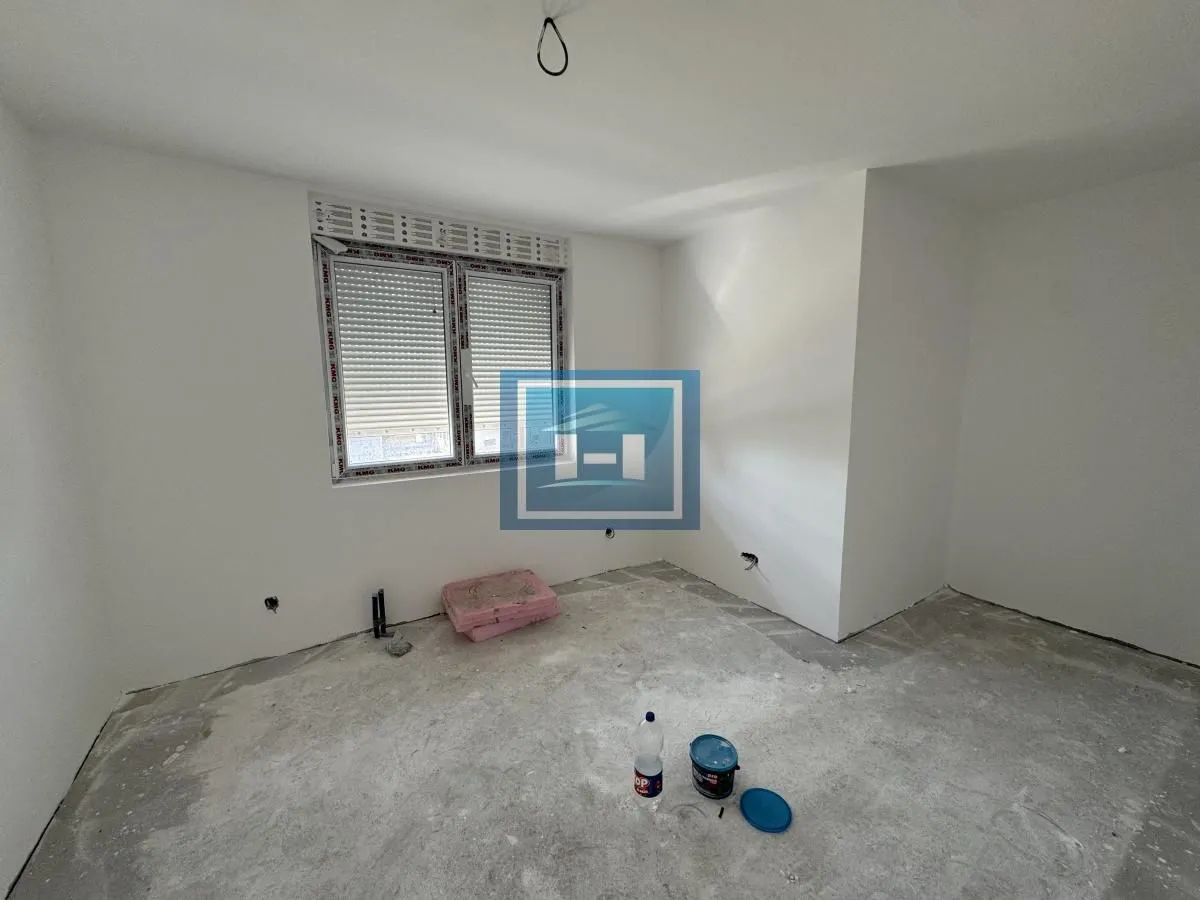 Prodaja, četvorosoban stan, 95m², Centar, Jagodina