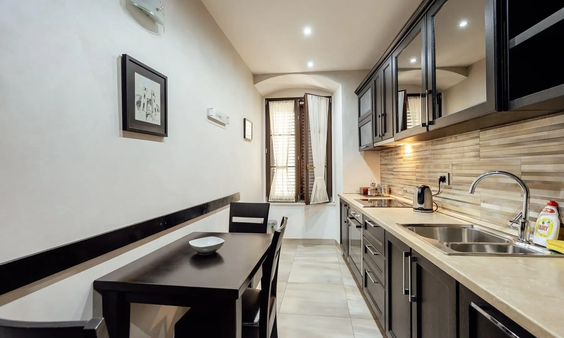 Prodaja, dvosoban stan, 117m², Kotor, Crna Gora
