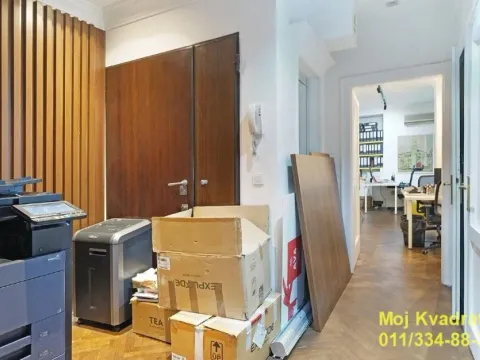 Izdavanje, poslovni prostor, 240m², Stari Grad, Beograd - image 11