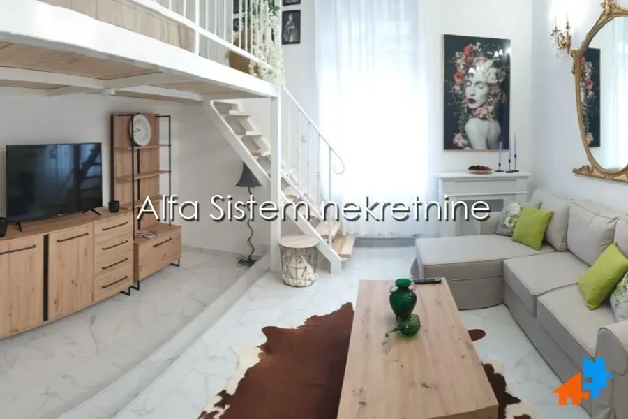 Izdavanje, stan, 40m², Stari Grad, Beograd