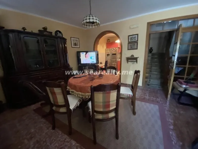 Sale, house, 190m², Dobrota, Kotor