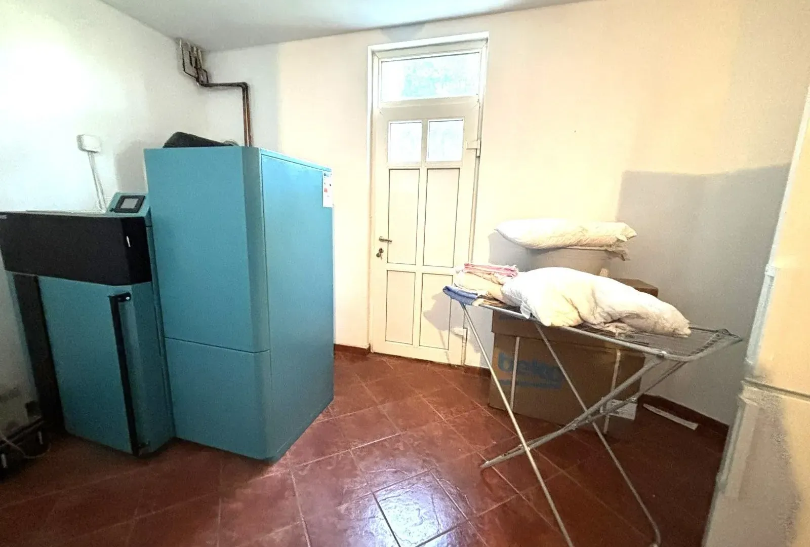 Rent, house, 300m², Zagorič, Podgorica