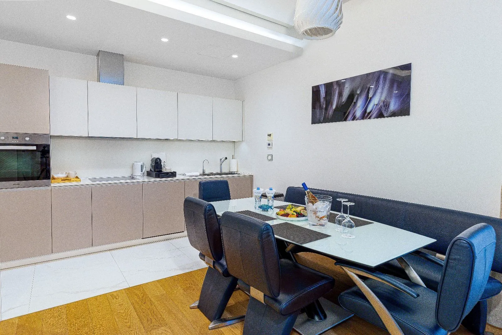 Sale, one bedroom apartment, 97m², Budva, Crna Gora