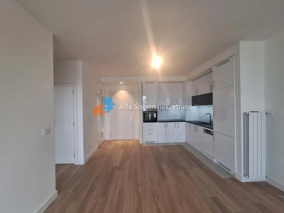 Izdavanje, dvosoban stan, 59m², Savski Venac, Beograd