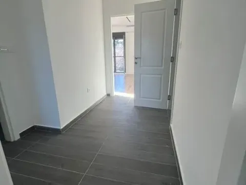 Prodaja, trosoban stan, 90m², Gorica C, Podgorica - image 7