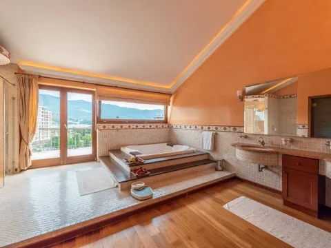 Prodaja, kuća, 1264m², Gospoština, Budva - image 40