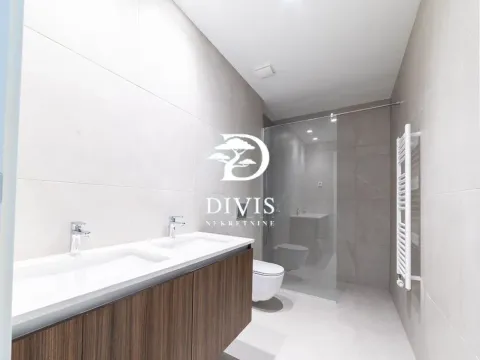 Sale, four bedroom apartment, 177m², Beograd Na Vodi, Beograd - image 8