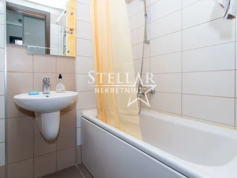 Rent, one bedroom apartment, 42m², Blok 9, Podgorica - image 7