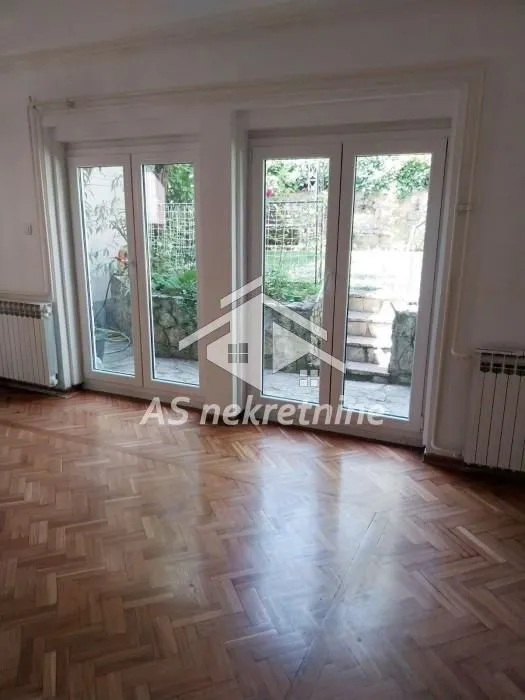 Rent, house, 260m², Neimar, Vračar Sve Podlokacije