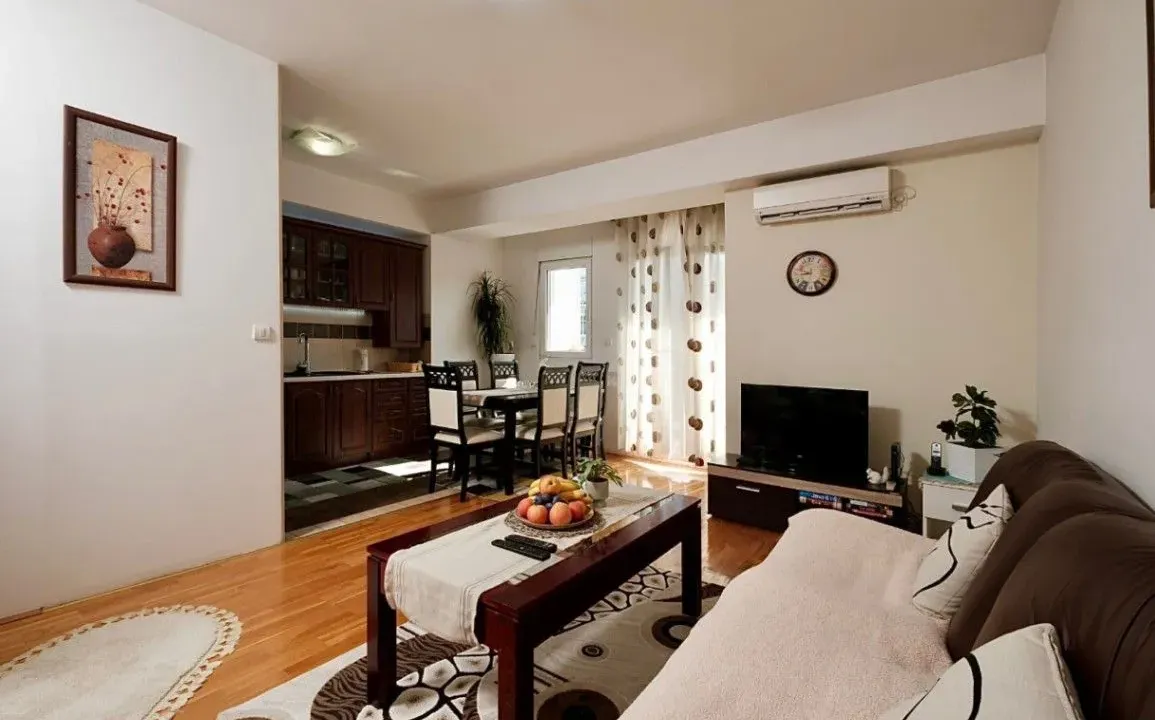 Izdavanje, jednosoban stan, 62m², Zabjelo, Podgorica