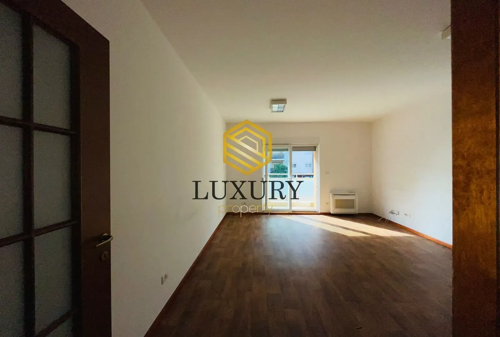Rent, office space, 110m², City Kvart, Podgorica