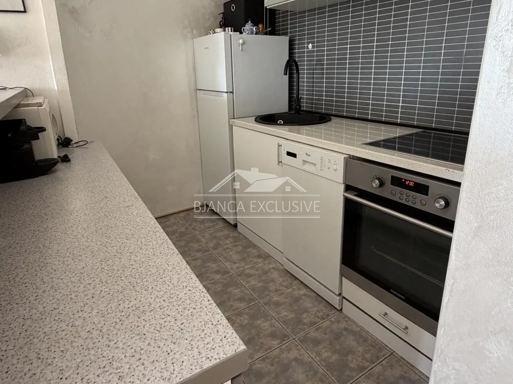 Prodaja, jednosoban stan, 37m², Novi Beograd Sve Podlokacije, Beograd