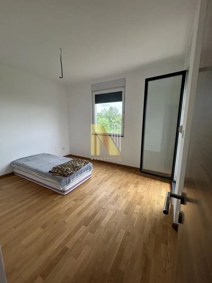 Rent, office space, 92m², Alibegovac, Petrovaradin