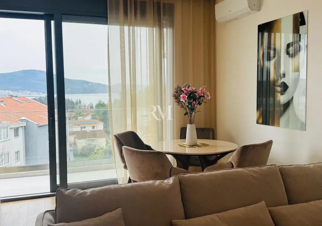 Sale, two bedroom apartment, 76m², Tivat, Crna Gora