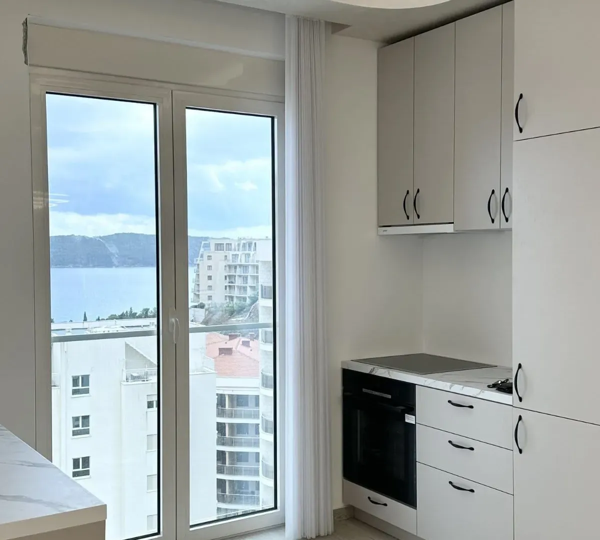 Prodaja, dvosoban stan, 74m², Bečići, Budva