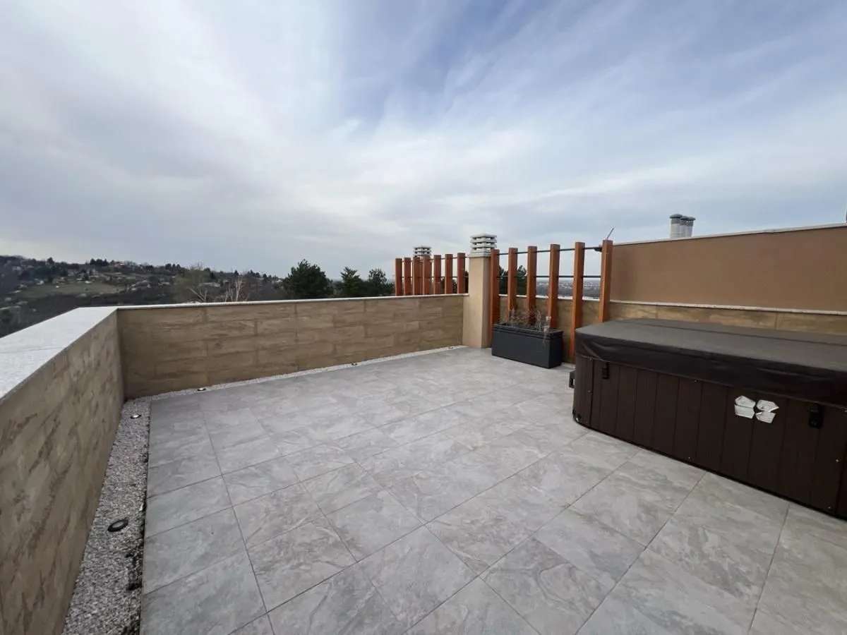 Prodaja, kuća, 181m², Petrovaradin, Novi Sad