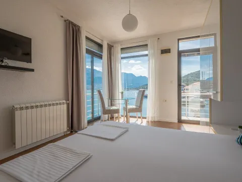Sale, house, 172m², Kotor, Crna Gora - image 18