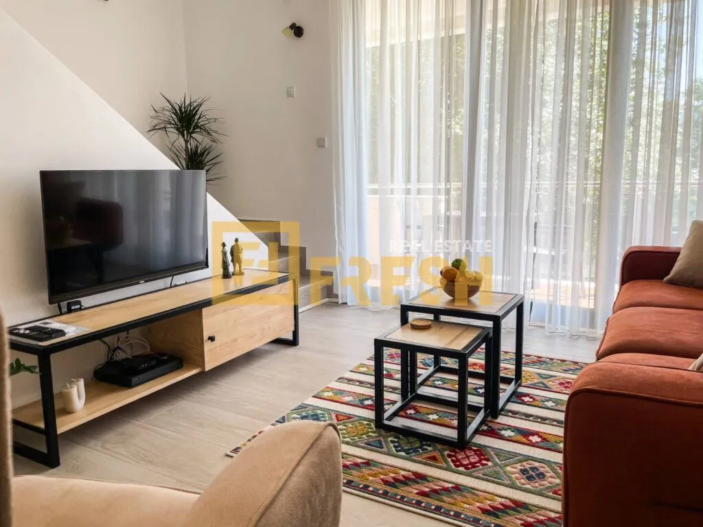 Rent, house, 96m², Cetinje, Crna Gora