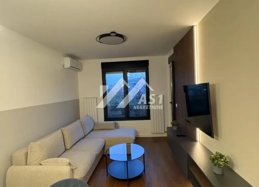 Rent, one bedroom apartment, 43m², Grbavica, Novi Sad Sve Podlokacije