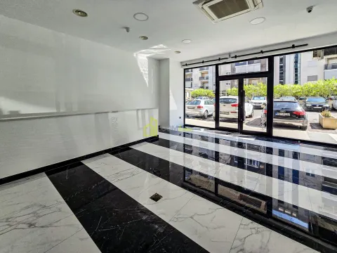 Rent, office space, 97m², City Kvart, Podgorica - image 11