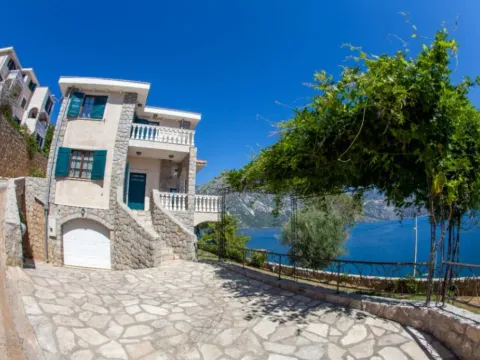  House for Sale, 236m2, Kostanjica, Kotor