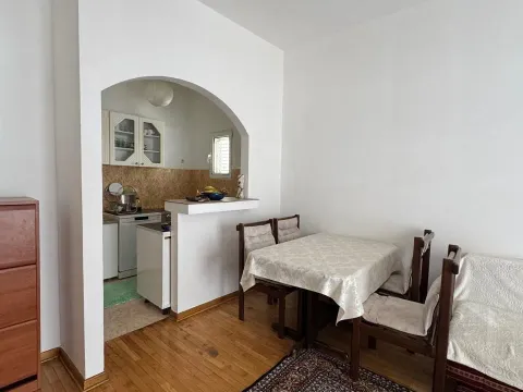 Rent, one bedroom apartment, 45m², Rozino, Budva - image 2