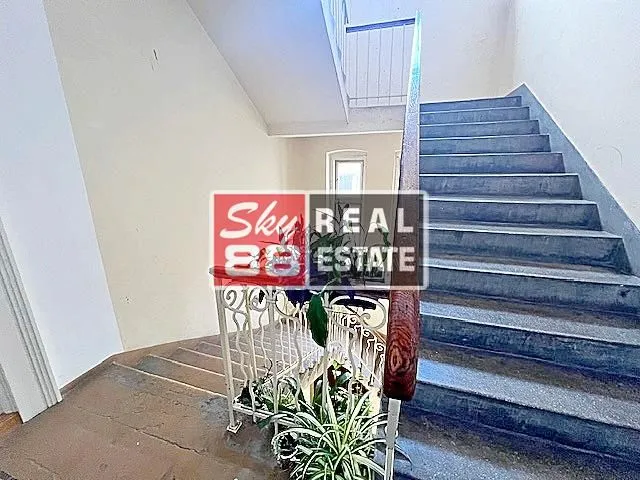Sale, three bedroom apartment, 110m², Stari Grad, Beograd