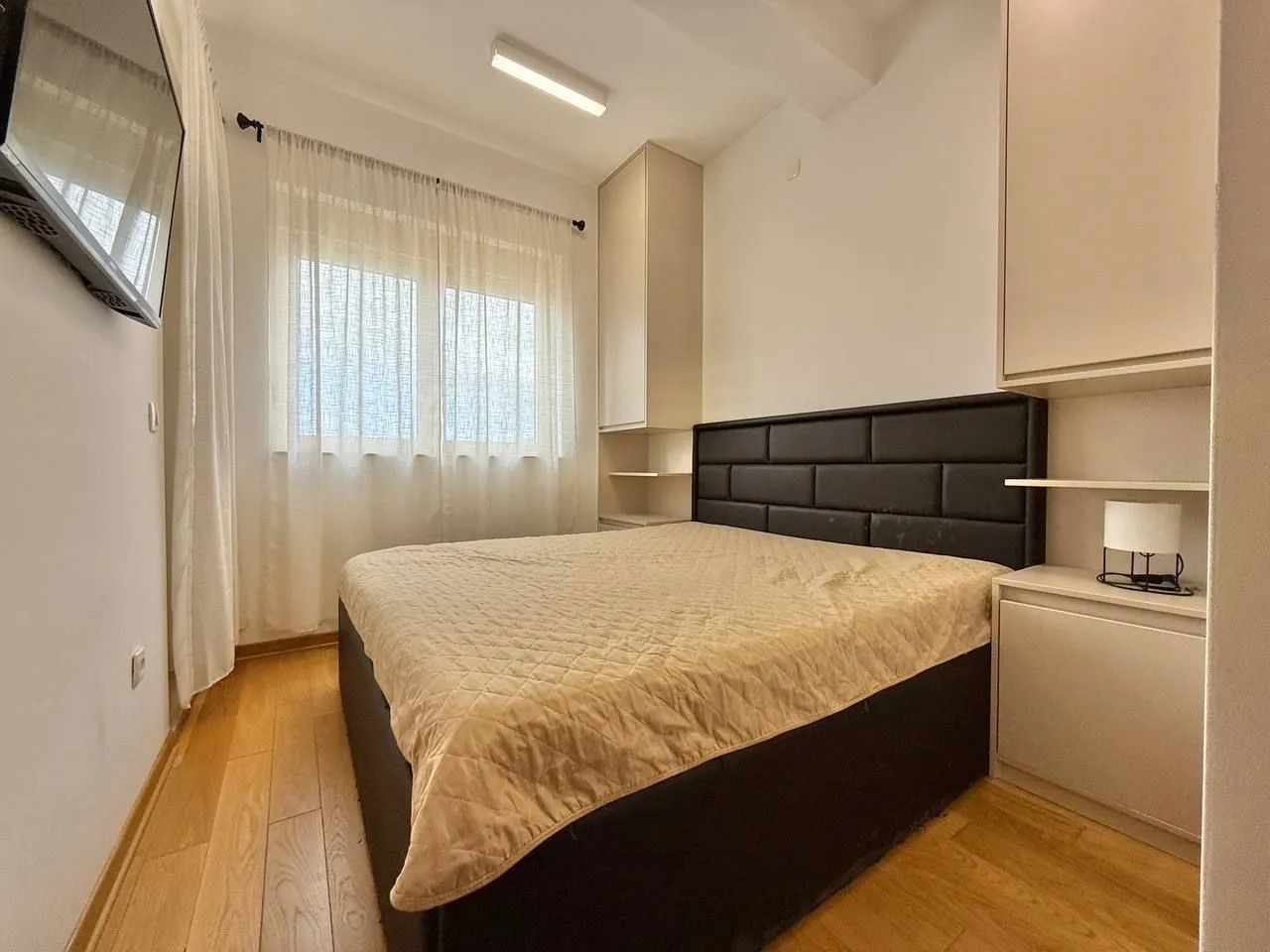 Rent, two bedroom apartment, 70m², Bečići, Budva
