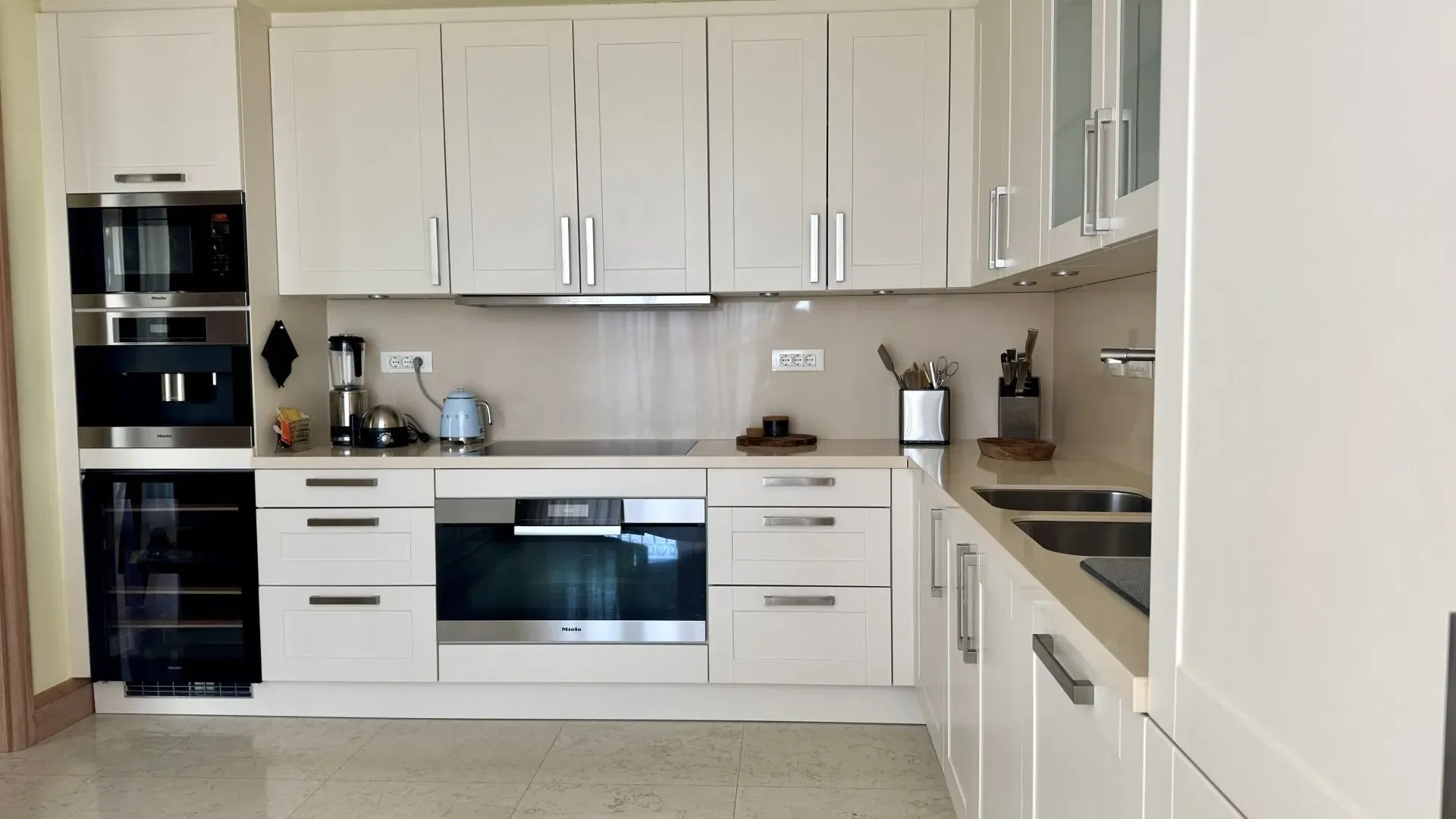 Rent, four bedroom apartment, 228m², Porto Montenegro, Tivat