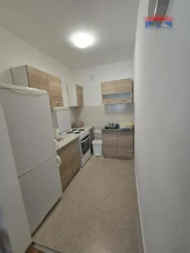 Izdavanje, dvosoban stan, 46m², Grbavica, Novi Sad Sve Podlokacije - image 4