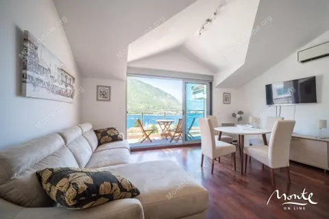 Prodaja, dvosoban stan, 61m², Dobrota, Kotor - image 3