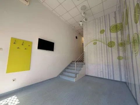 Rent, office space, 150m², Rotkvarija, Novi Sad Sve Podlokacije - image 8