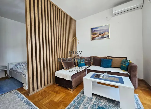 Rent, one bedroom apartment, 40m², Centar, Bar