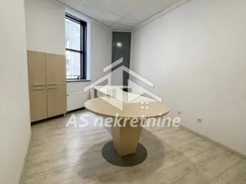Izdavanje, poslovni prostor, 259m², Stari Grad, Beograd - image 22