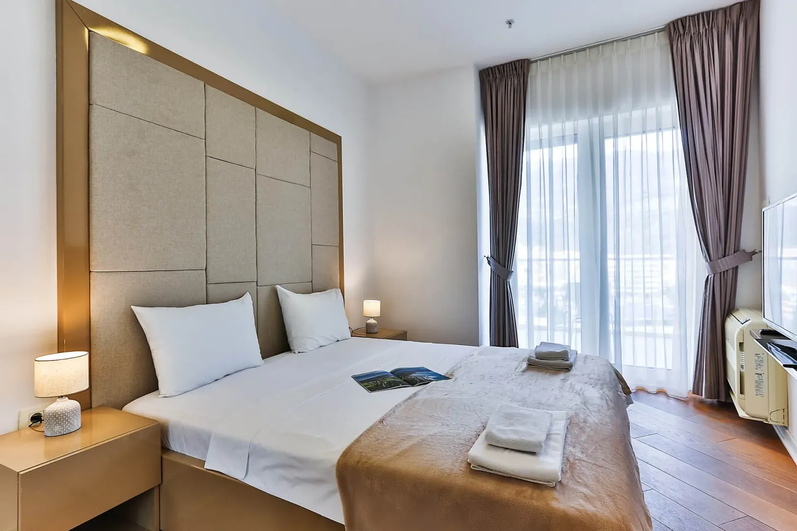 Izdavanje, jednosoban stan, 77m², Budva okolina, Budva