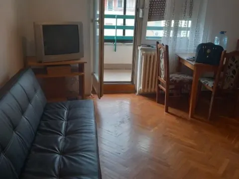 Stan in Bulevar Oslobodjenja