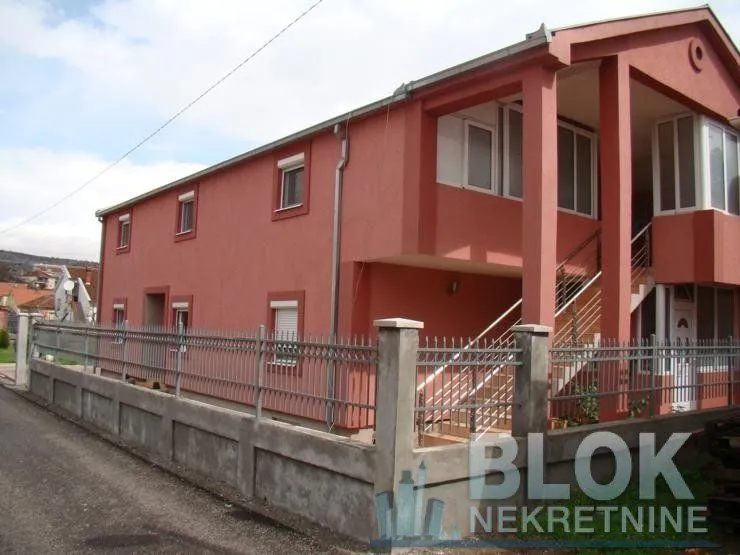 Rent, three bedroom apartment, 135m², Tološi, Podgorica