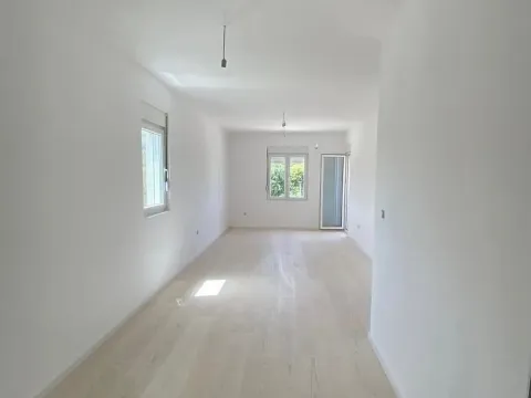 Prodaja, dvosoban stan, 73m², Zabjelo, Podgorica - image 9