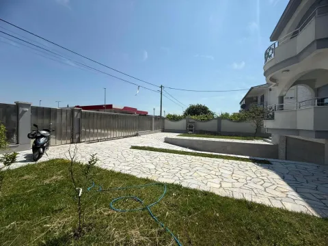 Sale, house, 320m², Podgorica, Crna Gora - image 10