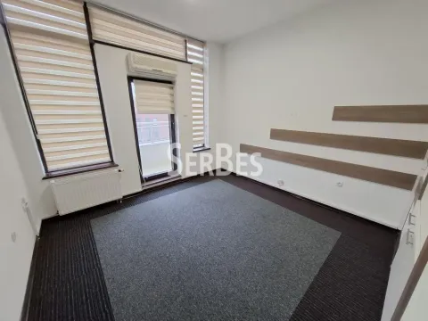 Rent, office space, 171m², Centar, Novi Sad - image 12