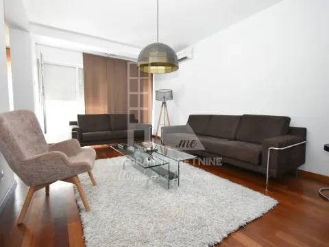 Izdavanje, dvosoban stan, 85m2, Preko Morače, Podgorica Izdavanje, dvosoban stan, 85m2, Preko Morače, Podgorica