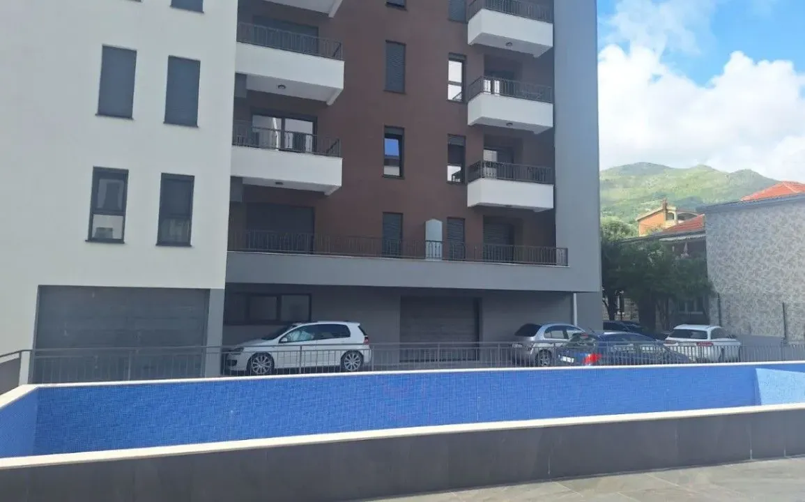 Rent, studio apartment, 32m², Čeluga, Bar